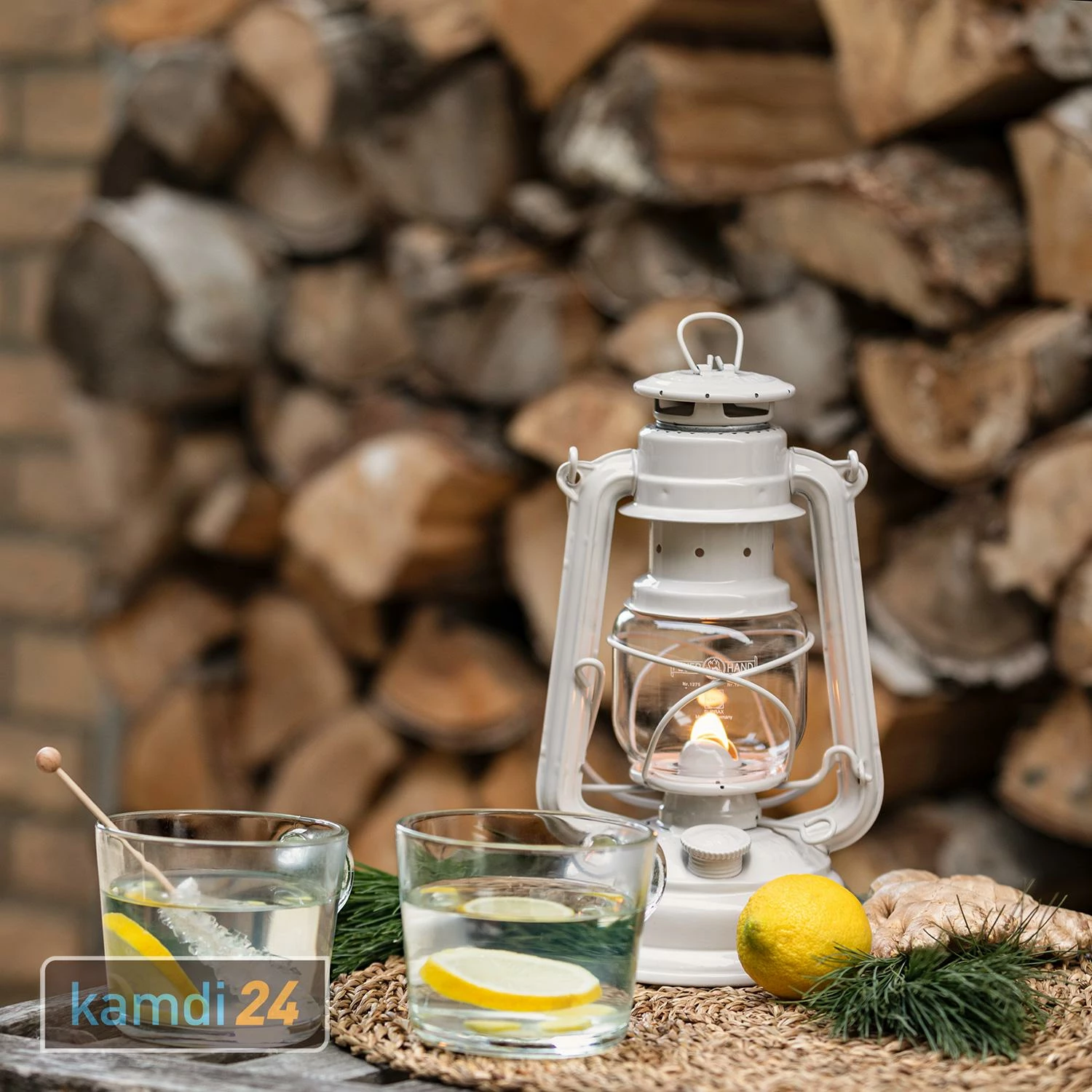 Feuerhand Sturmlaterne Baby Special 276 Softbeige 7 Feuerhand Sturmlaterne Baby Special 276 Softbeige – Bild 7