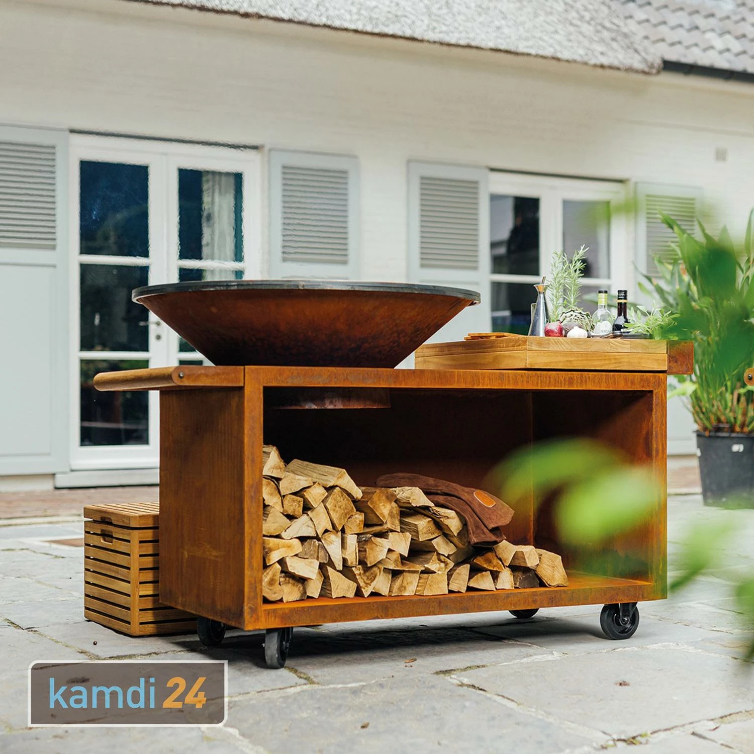 OFYR Island Corten 100 PRO Grill & Feuerstelle Mit Arbeitsplatte Teakholz 2 OFYR Island Corten 100 PRO Grill & Feuerstelle Mit Arbeitsplatte Teakholz – Bild 2