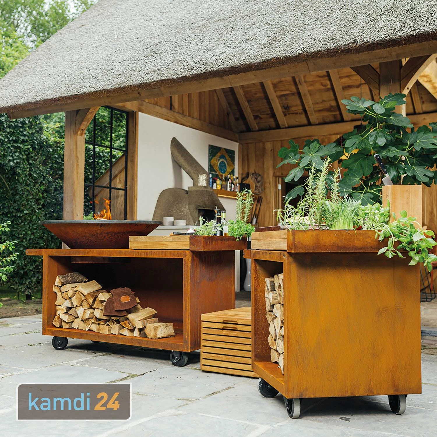 OFYR Island Corten 100 PRO Grill & Feuerstelle Mit Arbeitsplatte Teakholz 3 OFYR Island Corten 100 PRO Grill & Feuerstelle Mit Arbeitsplatte Teakholz – Bild 3