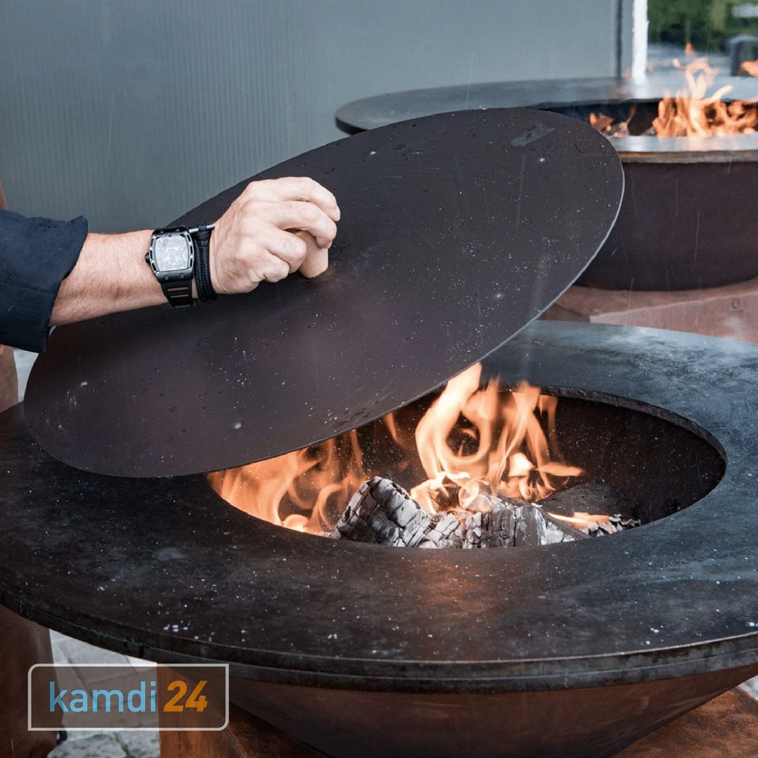 OFYR Löschdeckel Schwarz Für 100-er Grill & Feuerstelle 2 OFYR Löschdeckel Schwarz Für 100-er Grill & Feuerstelle – Bild 2